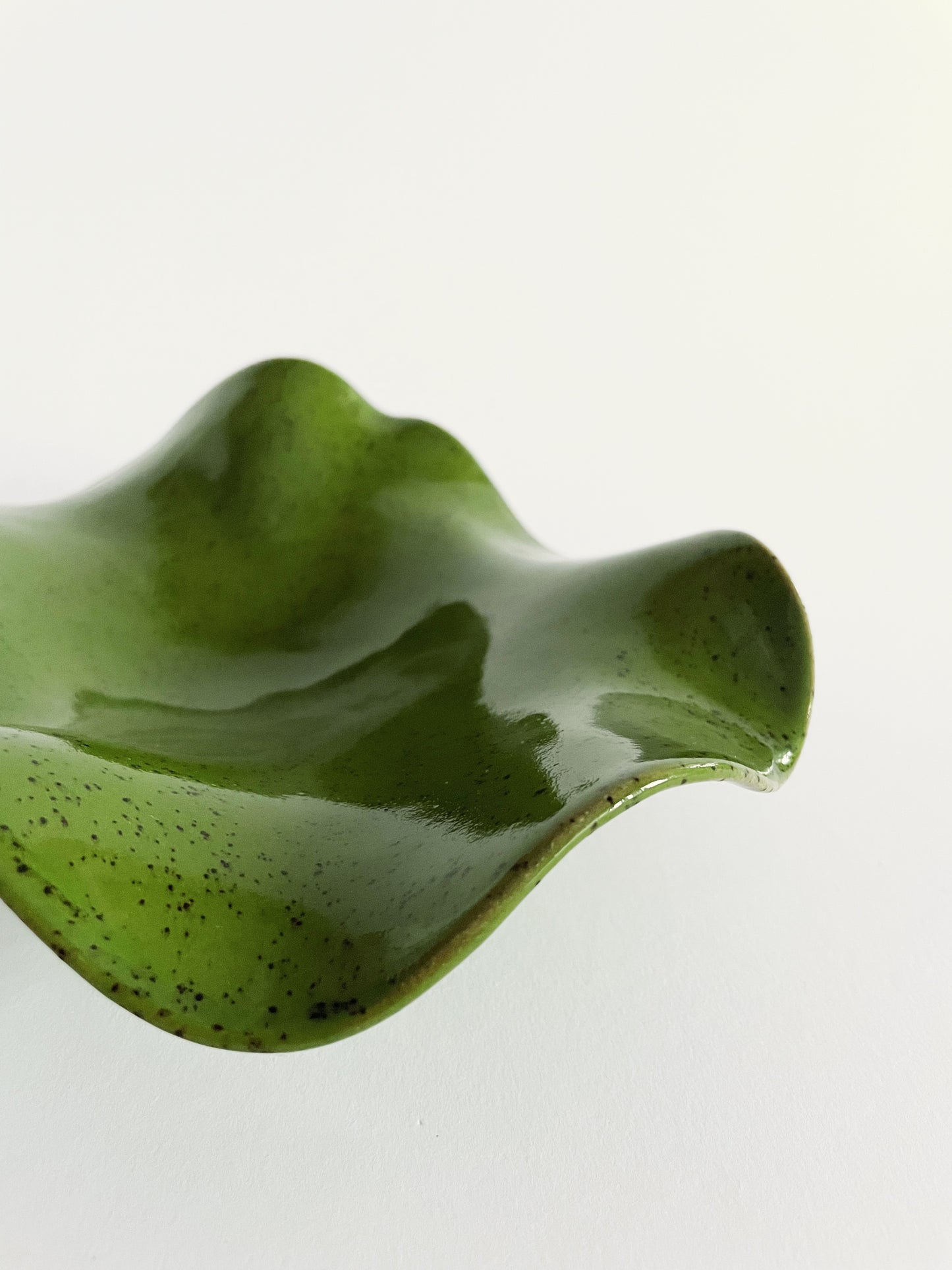 Hana Bowl Speckled Avocado